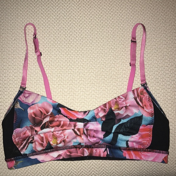 🌸 Lululemon Floral Sports Bra 🌸 - Picture 1 of 2